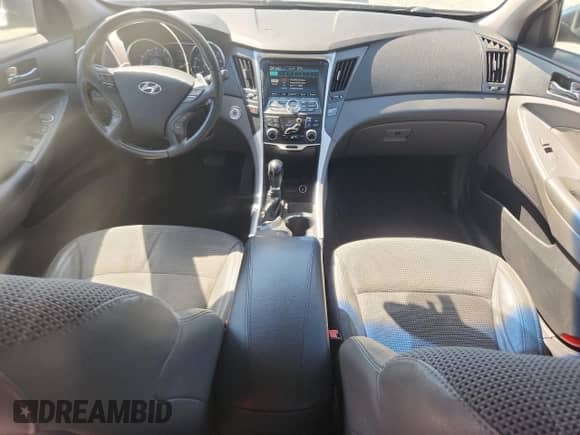 2012 Hyundai Sonata SE с VIN 5NPEC4AB8CH341061, выставлен на аукционе Copart как лот 72029275 с пробегом 208 704 миль миль и Списание • Salvage title. История ставок и продаж доступна на DreamBid. Изображение 8.