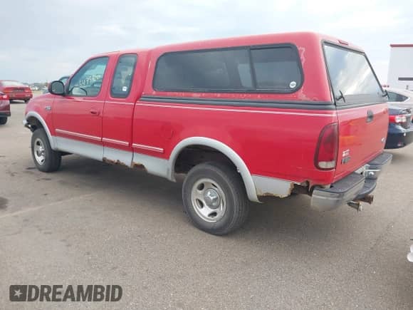 1997 Ford F-150 XL с VIN 1FTDX1868VKA31178, выставлен на аукционе IAAI как лот 43475720 с пробегом 97 635 миль миль и . История ставок и продаж доступна на DreamBid. Изображение 3.