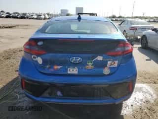 2017 Hyundai Ioniq SEL с VIN KMHC75LC4HU032378, выставлен на аукционе Copart как лот 47774964 с пробегом 127 905 миль миль и . История ставок и продаж доступна на DreamBid. Изображение 6.