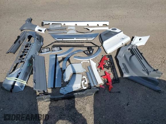 2024 Hyundai Ioniq 5 Limited с VIN KM8KRDDF0RU336916, выставлен на аукционе Copart как лот 68210515 с пробегом 5 586 миль миль и Списание • Salvage title. История ставок и продаж доступна на DreamBid. Изображение 13.