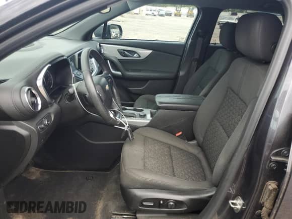 2021 Chevrolet Blazer LT z VIN 3GNKBBRA9MS537126, wystawiony jako Copart lot #81642135 z przebiegiem 117 490 mil mil oraz Szkoda całkowita • Salvage title. Historia ofert i sprzedaży dostępna na DreamBid. Obrazek 7.