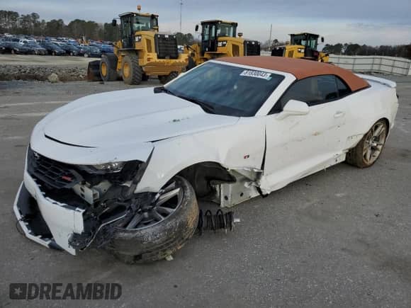 2021 Chevrolet Camaro 3LT с VIN 1G1FD3DS3M0131093, выставлен на аукционе Copart как лот 81830043 с пробегом 40 470 миль миль и . История ставок и продаж доступна на DreamBid. Изображение 1.