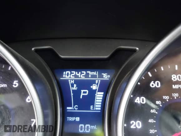 2017 Hyundai Veloster Value Edition z VIN KMHTC6AD7HU304774, wystawiony jako IAAI lot #42693195 z przebiegiem 102 427 mil mil oraz . Historia ofert i sprzedaży dostępna na DreamBid. Obrazek 7.