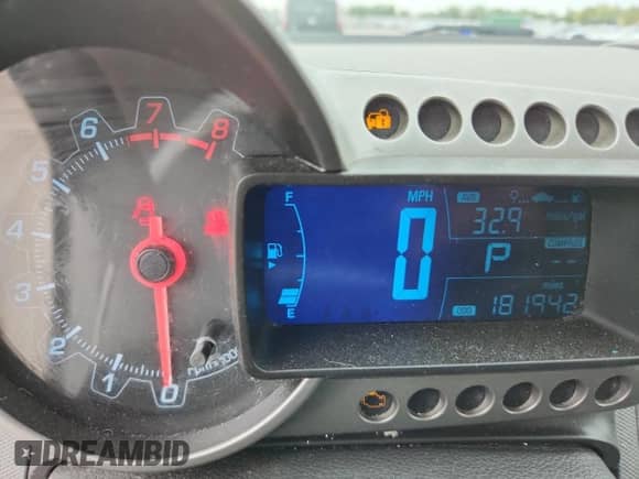 2013 Chevrolet Sonic LT с VIN 1G1JC5SG3D4135841, выставлен на аукционе Copart как лот 85535005 с пробегом 181 942 миль миль и Чистый • Clean title. История ставок и продаж доступна на DreamBid. Изображение 9.