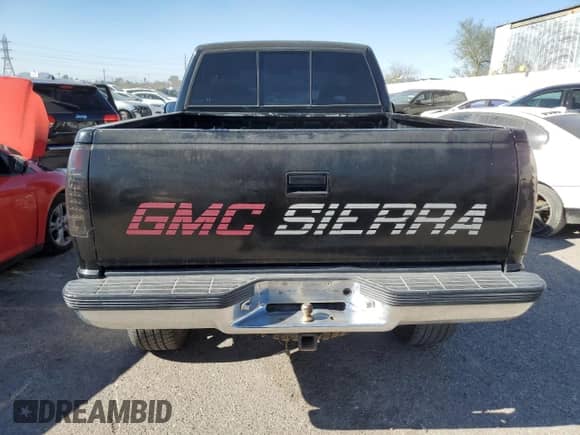 1989 GMC Sierra 1500 с VIN 1GTDK14K5KZ505981, выставлен на аукционе Copart как лот 38617474 с пробегом 133 102 миль миль и Чистый • Clean title. История ставок и продаж доступна на DreamBid. Изображение 6.