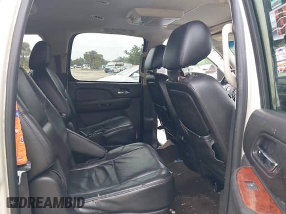 2012 Chevrolet Suburban LTZ с VIN 1GNSCKE08CR218960, выставлен на аукционе IAAI как лот 41367205 с пробегом 186 393 миль миль и . История ставок и продаж доступна на DreamBid. Изображение 8.