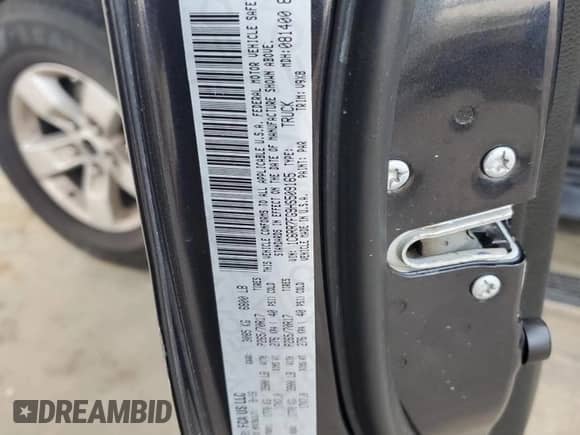 2017 Ram 1500 Express z VIN 1C6RR7FG9HS509165, wystawiony jako Copart lot #66875035 z przebiegiem 116 135 mil mil oraz Szkoda całkowita • Salvage title. Historia ofert i sprzedaży dostępna na DreamBid. Obrazek 12.