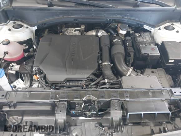 2024 Hyundai Santa Fe SEL with VIN 5NMP2DGL3RH056706, listed as a IAAI auction lot 42776345 with 8,804 mi miles and . Bid and sale history available at DreamBid. Image 10.