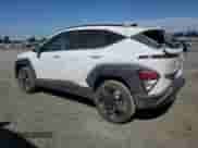 2024 Hyundai Kona SEL с VIN KM8HBCAB8RU042769, выставлен на аукционе Copart как лот 66547785 с пробегом 40 263 миль миль и Списание • Salvage title. История ставок и продаж доступна на DreamBid. Изображение 2.
