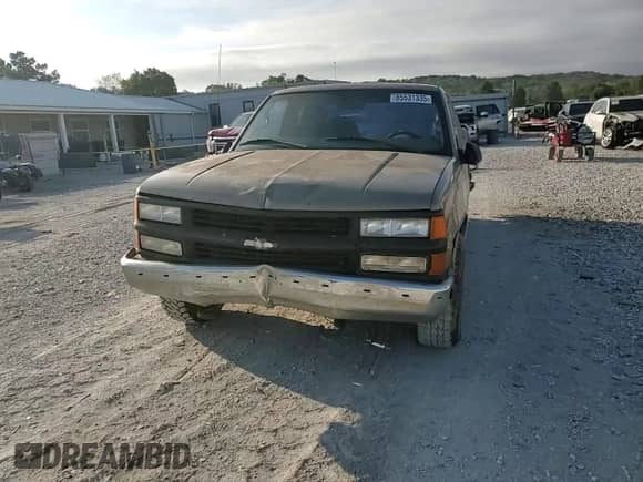1997 Chevrolet Silverado 1500 with VIN 2GCEC19R2V1260366, listed as a Copart auction lot 85531335 with 294,145 mi miles and Clean title. Bid and sale history available at DreamBid. Image 13.