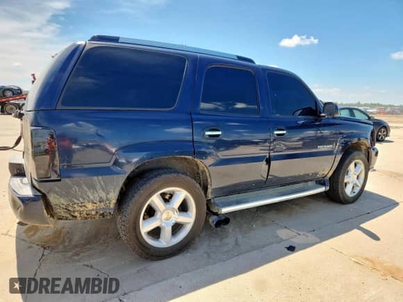 2005 Cadillac Escalade with VIN 1GYEK63N45R181675, listed as a Copart auction lot 67216895 with 181,675 mi miles and Salvage title. Bid and sale history available at DreamBid. Image 3.