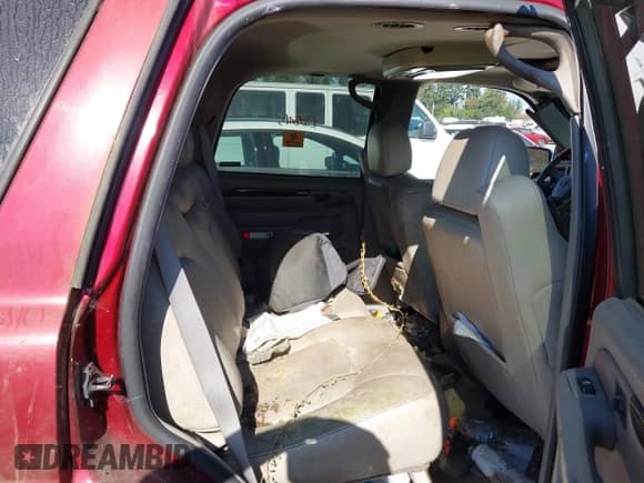 2002 Cadillac Escalade with VIN 1GYEK63N42R247833, listed as a IAAI auction lot 43402236 with 189,207 mi miles and . Bid and sale history available at DreamBid. Image 8.