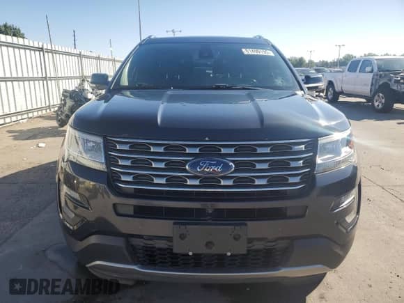 2017 Ford Explorer Limited z VIN 1FM5K8F84HGE26512, wystawiony jako Copart lot #61499195 z przebiegiem 101 042 mil mil oraz Czysty tytuł • Clean title. Historia ofert i sprzedaży dostępna na DreamBid. Obrazek 5.