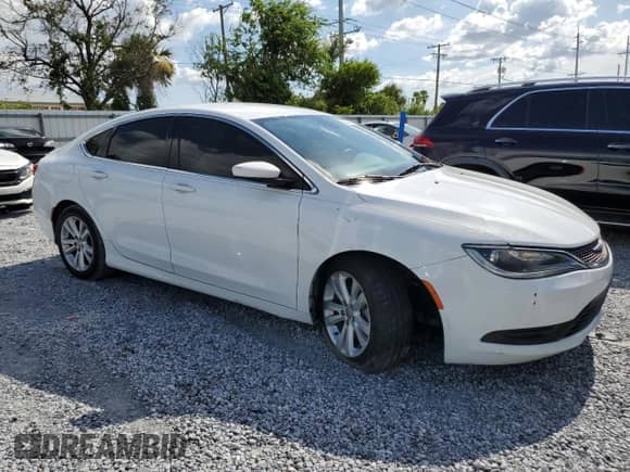 2016 Chrysler 200 Touring with VIN 1C3CCCFB5GN189275, listed as a Copart auction lot 68421985 with 86,220 mi miles and Salvage title. Bid and sale history available at DreamBid. Image 4.
