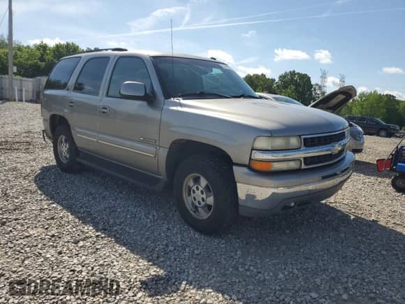 2003 Chevrolet Tahoe LT with VIN 1GNEC13Z23J232649, listed as a Copart auction lot 53749185 with 260,289 mi miles and Clean title. Bid and sale history available at DreamBid. Image 4.