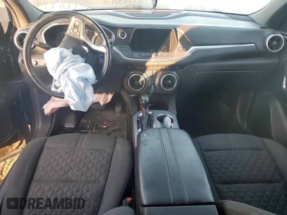 2020 Chevrolet Blazer LT с VIN 3GNKBBRA5LS701454, выставлен на аукционе Copart как лот 80744955 с пробегом 125 855 миль миль и На запчасти • Non repairable. История ставок и продаж доступна на DreamBid. Изображение 8.