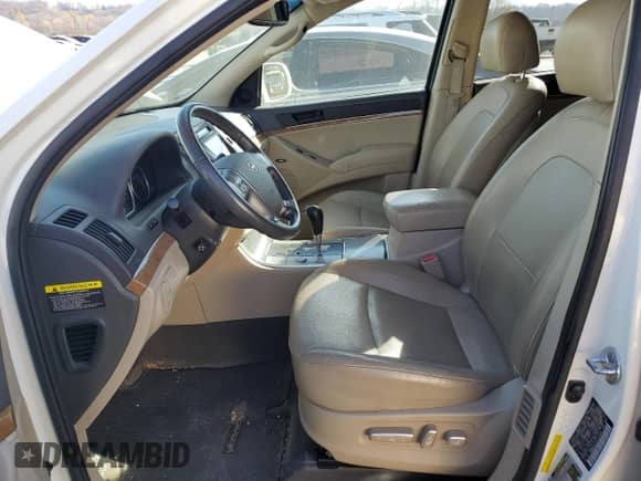 2012 Hyundai Veracruz Limited с VIN KM8NU4CC2CU193901, выставлен на аукционе Copart как лот 82182384 с пробегом 151 346 миль миль и Списание • Salvage title. История ставок и продаж доступна на DreamBid. Изображение 7.