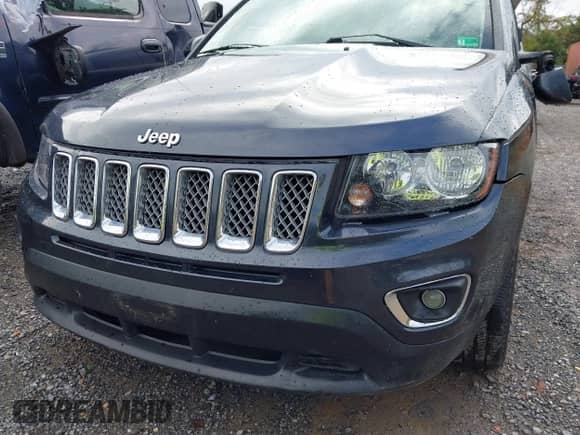 2015 Jeep Compass Latitude z VIN 1C4NJDEB1FD324581, wystawiony jako IAAI lot #43299306 z przebiegiem 97 094 mil mil oraz . Historia ofert i sprzedaży dostępna na DreamBid. Obrazek 22.