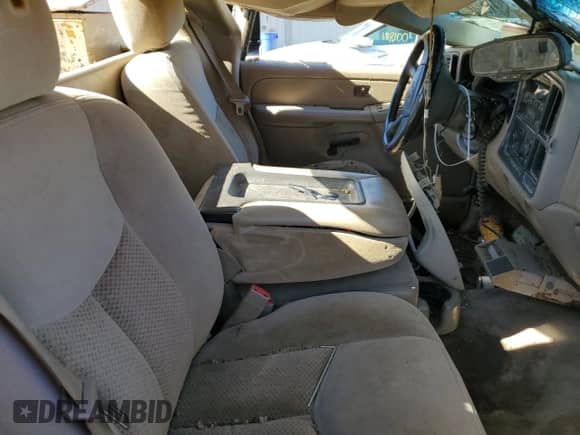 2005 Chevrolet Silverado 1500 z VIN 1GCEC14T85Z121465, wystawiony jako Copart lot #81165044 z przebiegiem 184 695 mil mil oraz Szkoda całkowita • Salvage title. Historia ofert i sprzedaży dostępna na DreamBid. Obrazek 10.