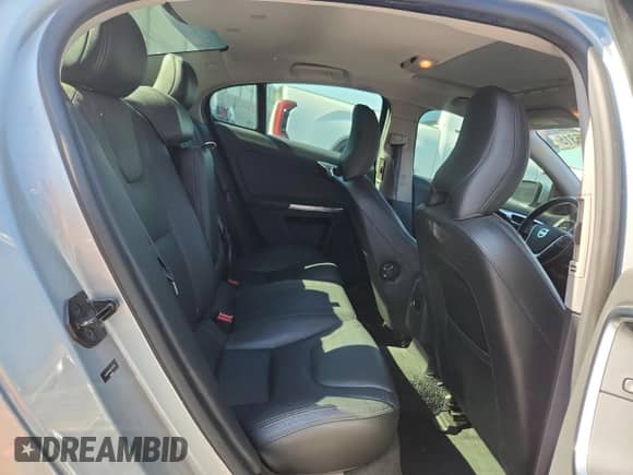 2013 Volvo S60 T5 с VIN YV1612FH8D2175259, выставлен на аукционе Copart как лот 69475315 с пробегом 115 089 миль миль и Списание • Salvage title. История ставок и продаж доступна на DreamBid. Изображение 10.
