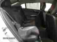2017 Volvo S60 Inscription с VIN LYV402TK8HB135817, выставлен на аукционе Copart как лот 86475535 с пробегом 88 822 миль миль и Списание • Salvage title. История ставок и продаж доступна на DreamBid. Изображение 10.
