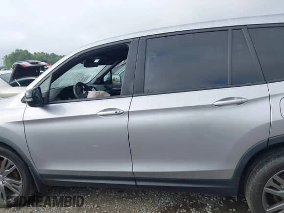 2021 Honda Passport EX-L с VIN 5FNYF7H58MB015332, выставлен на аукционе IAAI как лот 42658214 с пробегом 99 809 миль миль и . История ставок и продаж доступна на DreamBid. Изображение 14.