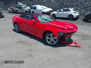 2020 Chevrolet Camaro 1LT с VIN 1G1FB3DX8L0120414, выставлен на аукционе IAAI как лот 43112138 с пробегом Не указан миль и . История ставок и продаж доступна на DreamBid. Изображение 1.
