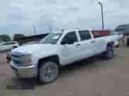 2016 Chevrolet Silverado 2500HD Work Truck с VIN 1GC1KUE88GF163927, выставлен на аукционе IAAI как лот 42251666 с пробегом 160 172 миль миль и . История ставок и продаж доступна на DreamBid. Изображение 2.