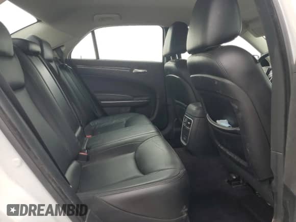 2018 Chrysler 300 Touring L с VIN 2C3CCAAG6JH201845, выставлен на аукционе Copart как лот 68032765 с пробегом 120 645 миль миль и Списание • Salvage title. История ставок и продаж доступна на DreamBid. Изображение 10.