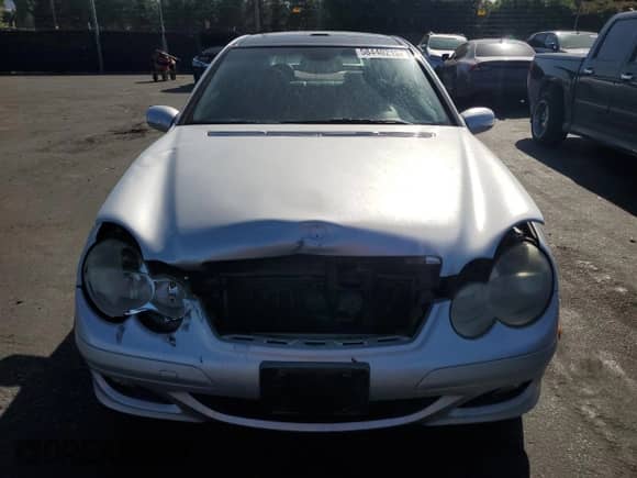 2005 Mercedes-Benz C 320 z VIN WDBRN64J15A712239, wystawiony jako Copart lot #58440215 z przebiegiem 160 085 mil mil oraz Szkoda całkowita • Salvage title. Historia ofert i sprzedaży dostępna na DreamBid. Obrazek 5.