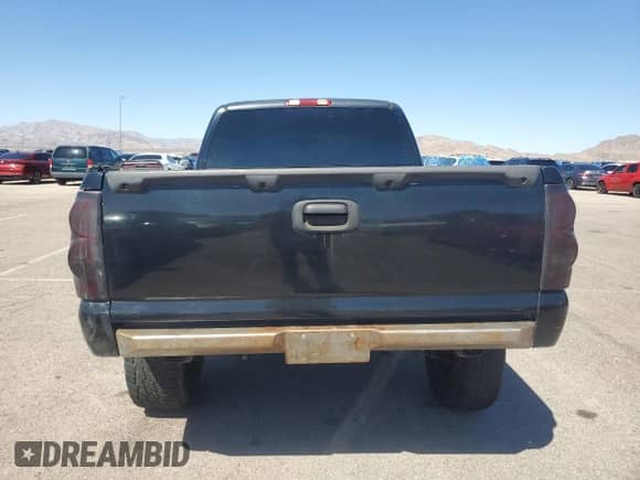 2006 Chevrolet Silverado 1500 Work Truck with VIN 1GCEC19V46Z174949, listed as a Copart auction lot 81719775 with 228,590 mi miles and Salvage title. Bid and sale history available at DreamBid. Image 6.