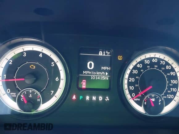 2017 Ram 1500 Tradesman с VIN 3C6JR6DG3HG648869, выставлен на аукционе IAAI как лот 42915960 с пробегом 101 415 миль миль и . История ставок и продаж доступна на DreamBid. Изображение 7.