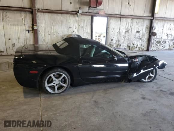 2001 Chevrolet Corvette with VIN 1G1YY32G115115923, listed as a Copart auction lot 70494695 with Not provided miles and Salvage title. Bid and sale history available at DreamBid. Image 3.