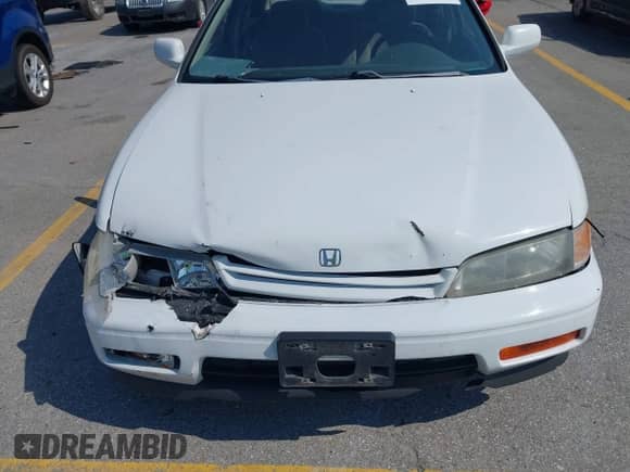 1994 Honda Accord LX с VIN 1HGCD5635RA189687, выставлен на аукционе IAAI как лот 42421010 с пробегом 155 010 миль миль и . История ставок и продаж доступна на DreamBid. Изображение 6.