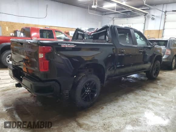 2020 Chevrolet Silverado 1500 LT Trail Boss z VIN 1GCPYFEL5LZ288725, wystawiony jako Copart lot #52945985 z przebiegiem 54 358 mil mil oraz Szkoda całkowita • Salvage title. Historia ofert i sprzedaży dostępna na DreamBid. Obrazek 3.