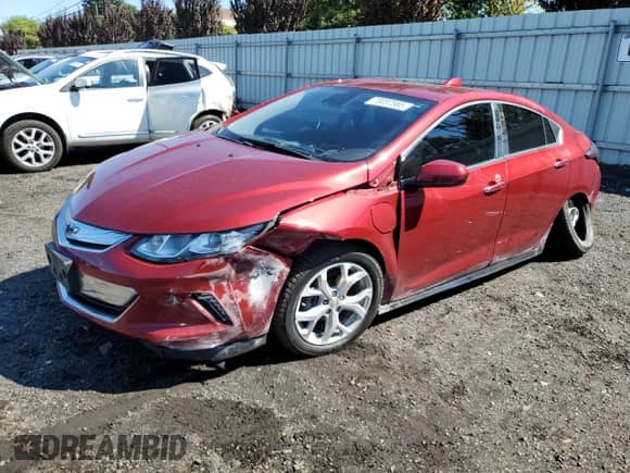 2018 Chevrolet Volt Premier z VIN 1G1RD6S56JU145845, wystawiony jako Copart lot #70097585 z przebiegiem 95 837 mil mil oraz Szkoda całkowita • Salvage title. Historia ofert i sprzedaży dostępna na DreamBid. Obrazek 1.