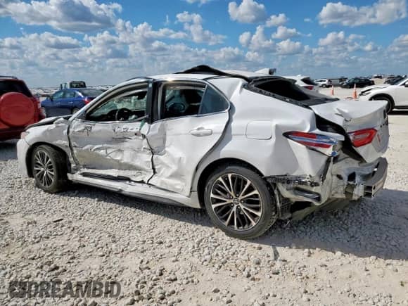 2020 Toyota Camry SE с VIN 4T1G11AK4LU873289, выставлен на аукционе Copart как лот 81526325 с пробегом 141 398 миль миль и Списание • Salvage title. История ставок и продаж доступна на DreamBid. Изображение 2.