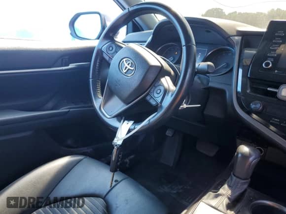 2021 Toyota Camry SE Nightshade z VIN 4T1G11AK5MU479916, wystawiony jako Copart lot #71206825 z przebiegiem 82 202 mil mil oraz Szkoda całkowita • Salvage title. Historia ofert i sprzedaży dostępna na DreamBid. Obrazek 7.