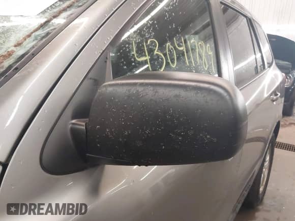 2011 Hyundai Santa Fe GLS with VIN 5XYZG3AB9BG080934, listed as a IAAI auction lot 43041789 with 151,287 mi miles and . Bid and sale history available at DreamBid. Image 12.