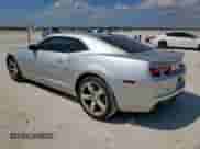 2011 Chevrolet Camaro 1SS z VIN 2G1FS1EW6B9142801, wystawiony jako Copart lot #81938125 z przebiegiem 212 022 mil mil oraz Czysty tytuł • Clean title. Historia ofert i sprzedaży dostępna na DreamBid. Obrazek 2.