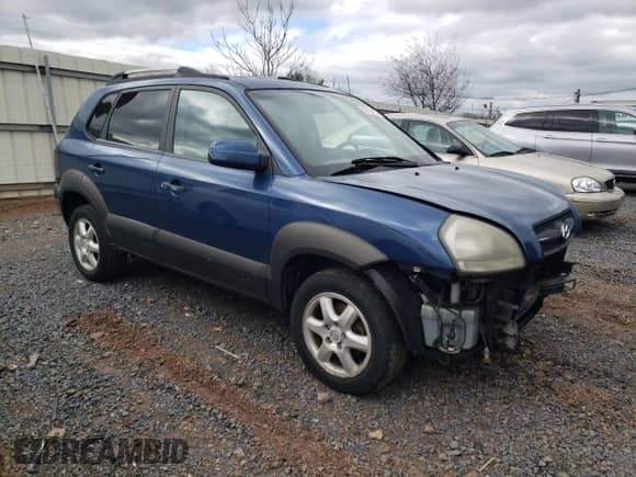 2005 Hyundai Tucson GLS с VIN KM8JN12D95U064951, выставлен на аукционе Copart как лот 64296795 с пробегом 171 696 миль миль и Списание • Salvage title. История ставок и продаж доступна на DreamBid. Изображение 4.
