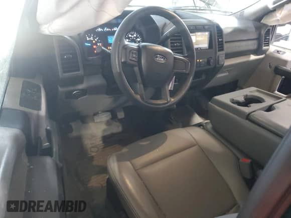 2017 Ford F-250 XLT с VIN 1FTBF2B60HEB82463, выставлен на аукционе Copart как лот 53782655 с пробегом 76 093 миль миль и Списание • Salvage title. История ставок и продаж доступна на DreamBid. Изображение 8.