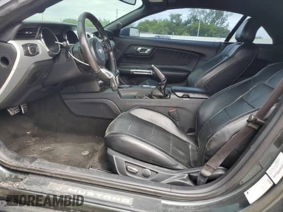 2016 Ford Mustang EcoBoost Premium with VIN 1FATP8UH1G5222122, listed as a Copart auction lot 81104205 with 148,939 mi miles and Salvage title. Bid and sale history available at DreamBid. Image 7.