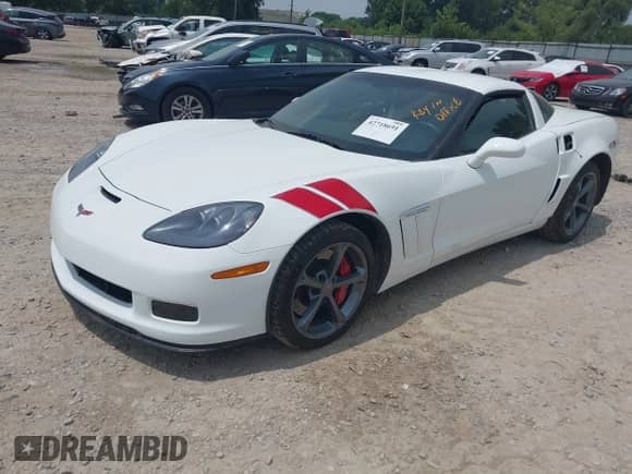 2011 Chevrolet Corvette Z16 Grand Sport 3LT с VIN 1G1YW2DW8B5108392, выставлен на аукционе IAAI как лот 42718691 с пробегом 8 265 миль миль и . История ставок и продаж доступна на DreamBid. Изображение 2.