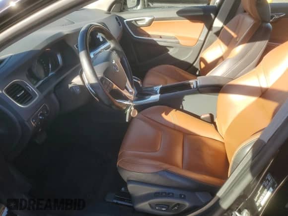2014 Volvo S60 T5 с VIN YV1612FS8E2285256, выставлен на аукционе Copart как лот 84628425 с пробегом 167 801 миль миль и Списание • Salvage title. История ставок и продаж доступна на DreamBid. Изображение 7.