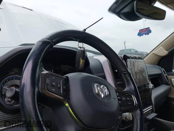 2020 Ram 1500 Limited z VIN 1C6SRFHT7LN194072, wystawiony jako IAAI lot #41975714 z przebiegiem 68 579 mil mil oraz . Historia ofert i sprzedaży dostępna na DreamBid. Obrazek 11.