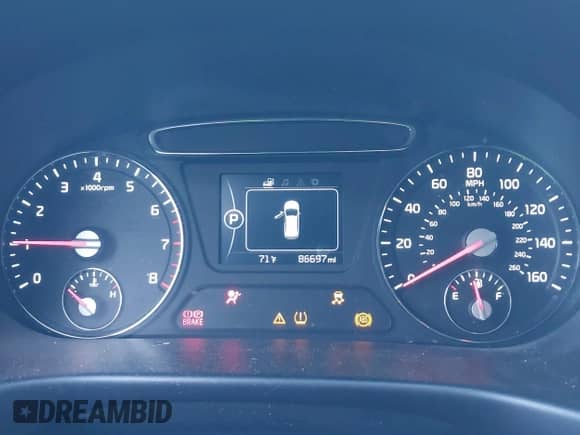 2016 Kia Sorento LX z VIN 5XYPG4A38GG185459, wystawiony jako IAAI lot #43474517 z przebiegiem 86 697 mil mil oraz . Historia ofert i sprzedaży dostępna na DreamBid. Obrazek 7.