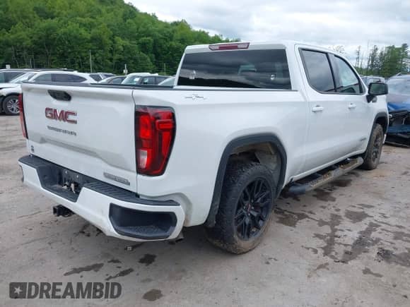 2023 GMC Sierra 1500 Elevation z VIN 3GTUUCED5PG356243, wystawiony jako IAAI lot #42312425 z przebiegiem 27 555 mil mil oraz . Historia ofert i sprzedaży dostępna na DreamBid. Obrazek 4.