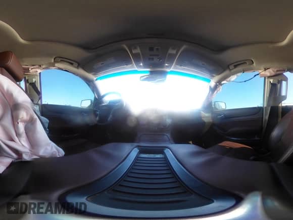 2016 Chevrolet Tahoe LTZ z VIN 1GNSCCKC1GR218695, wystawiony jako IAAI lot #42376464 z przebiegiem 246 472 mil mil oraz . Historia ofert i sprzedaży dostępna na DreamBid. Obrazek 19.