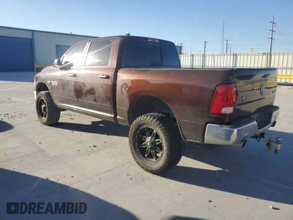 2015 Ram 1500 Big Horn with VIN 1C6RR7LT8FS656852, listed as a Copart auction lot 89624305 with 221,482 mi miles and Clean title. Bid and sale history available at DreamBid. Image 2.